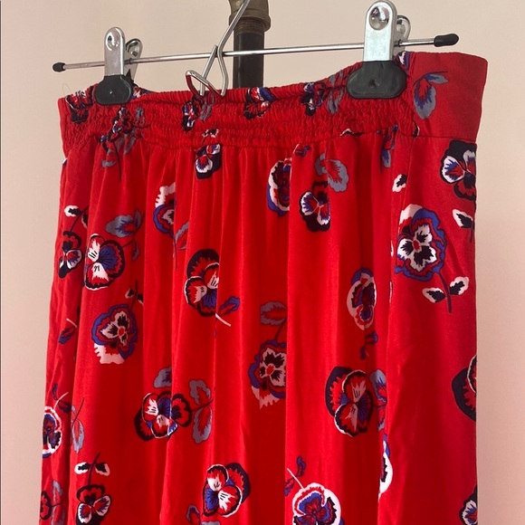 Express Red Maxi A-Line Skirt with High-Low Slit - Picture 3 of 4